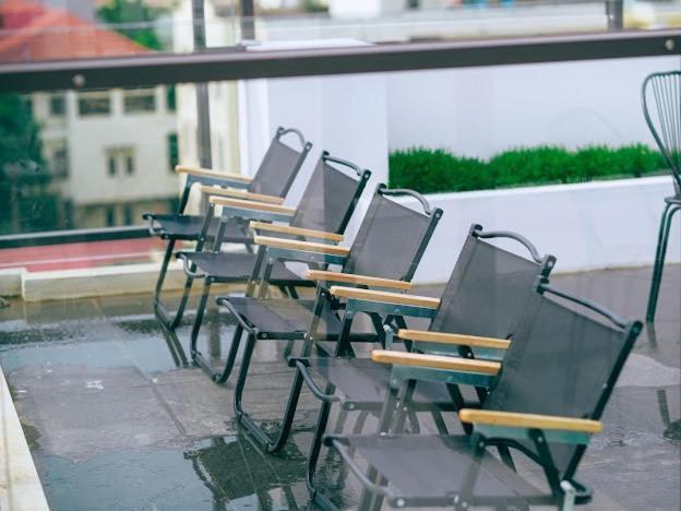 Milan Hotel Нин Бин Екстериор снимка